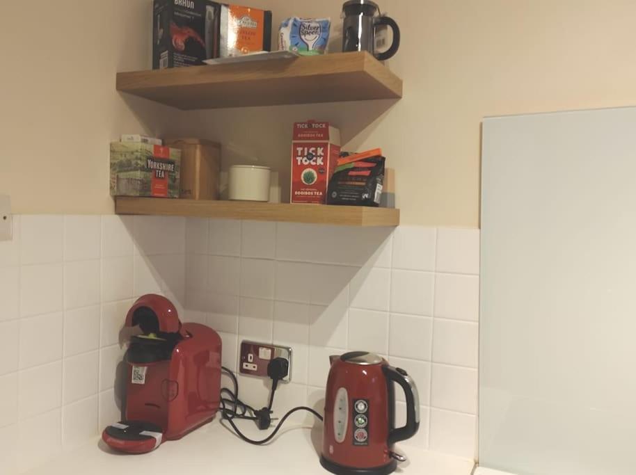 דירות סאטון 2 Bed Flat Near Station With Parking&Comgarden מראה חיצוני תמונה